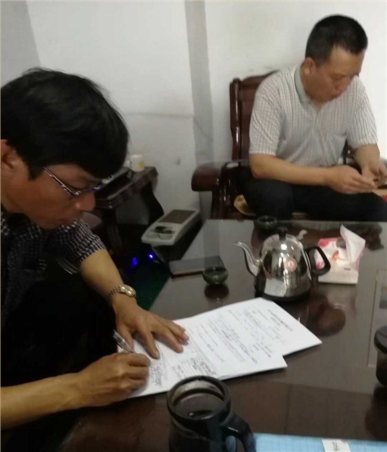 蘇州（持盈模具）中走絲線(xiàn)切割現場(chǎng)簽單