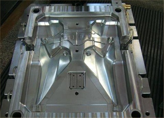永堅精機模具