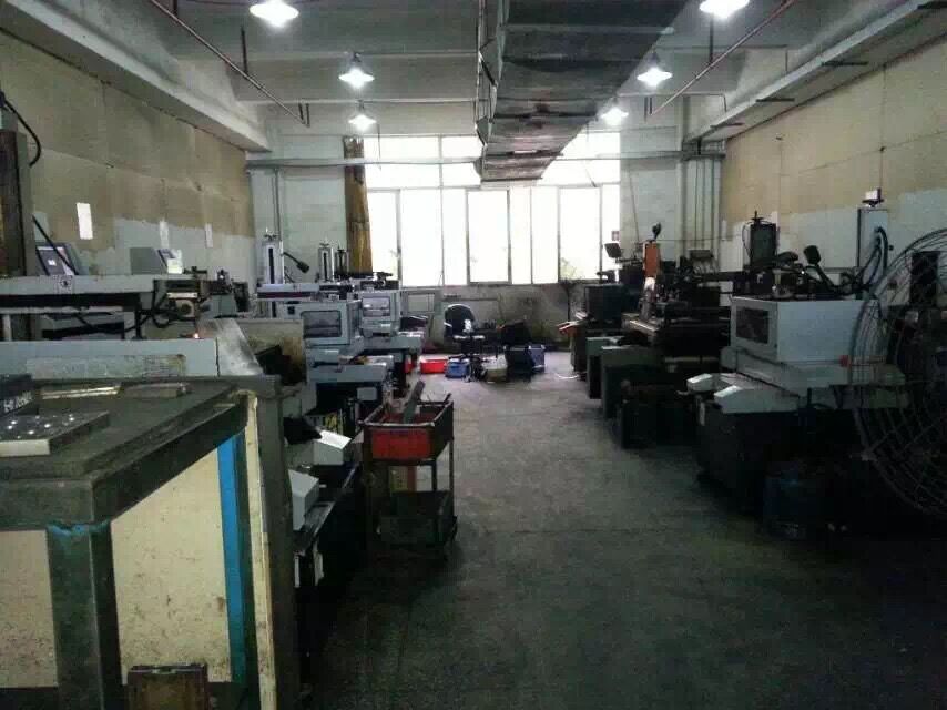 線(xiàn)切割機床