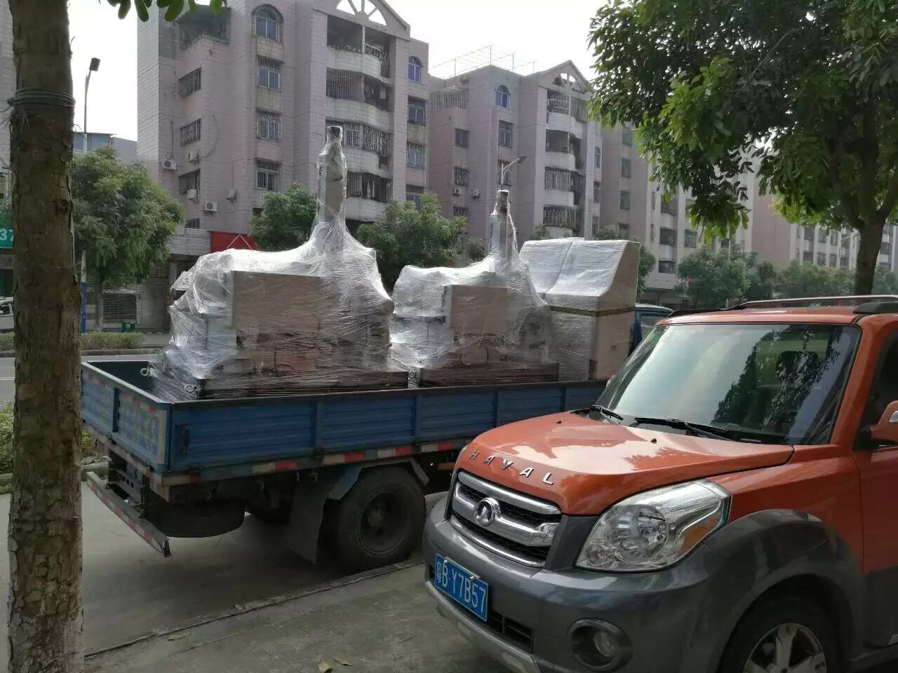 線(xiàn)切割機床發(fā)貨照片