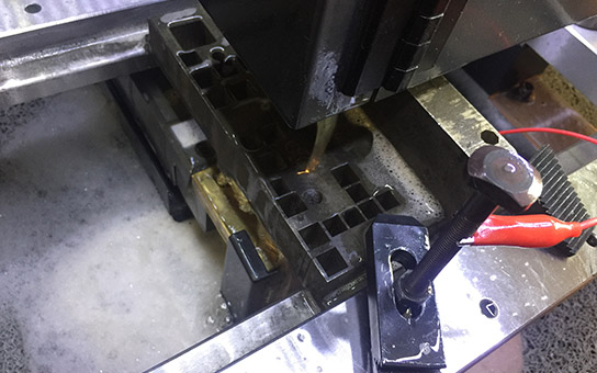 線(xiàn)切割短路解決辦法