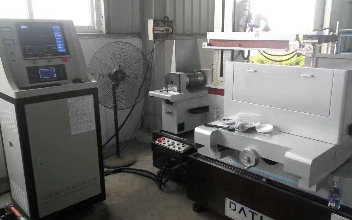 DK630線(xiàn)切割機床現場(chǎng)安裝